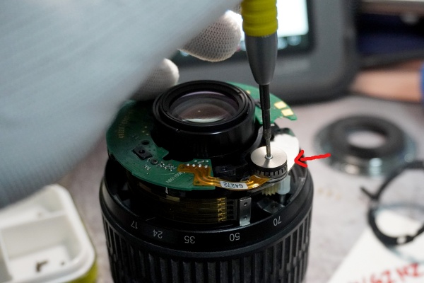 Pentax_sdm_fix14.jpg